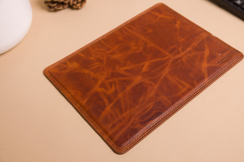 "Engraved gift mouse mat for professionals"