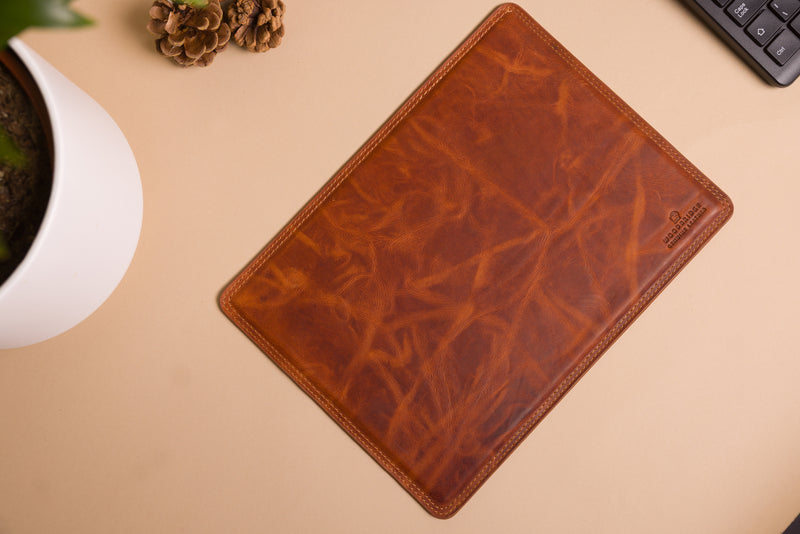 Personalised Tan Leather Mouse Mat – Engraved Desk Pad for Office or Home