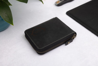 Personalised Black Hunter Leather Wallet – Bifold Zip-Around RFID Wallet
