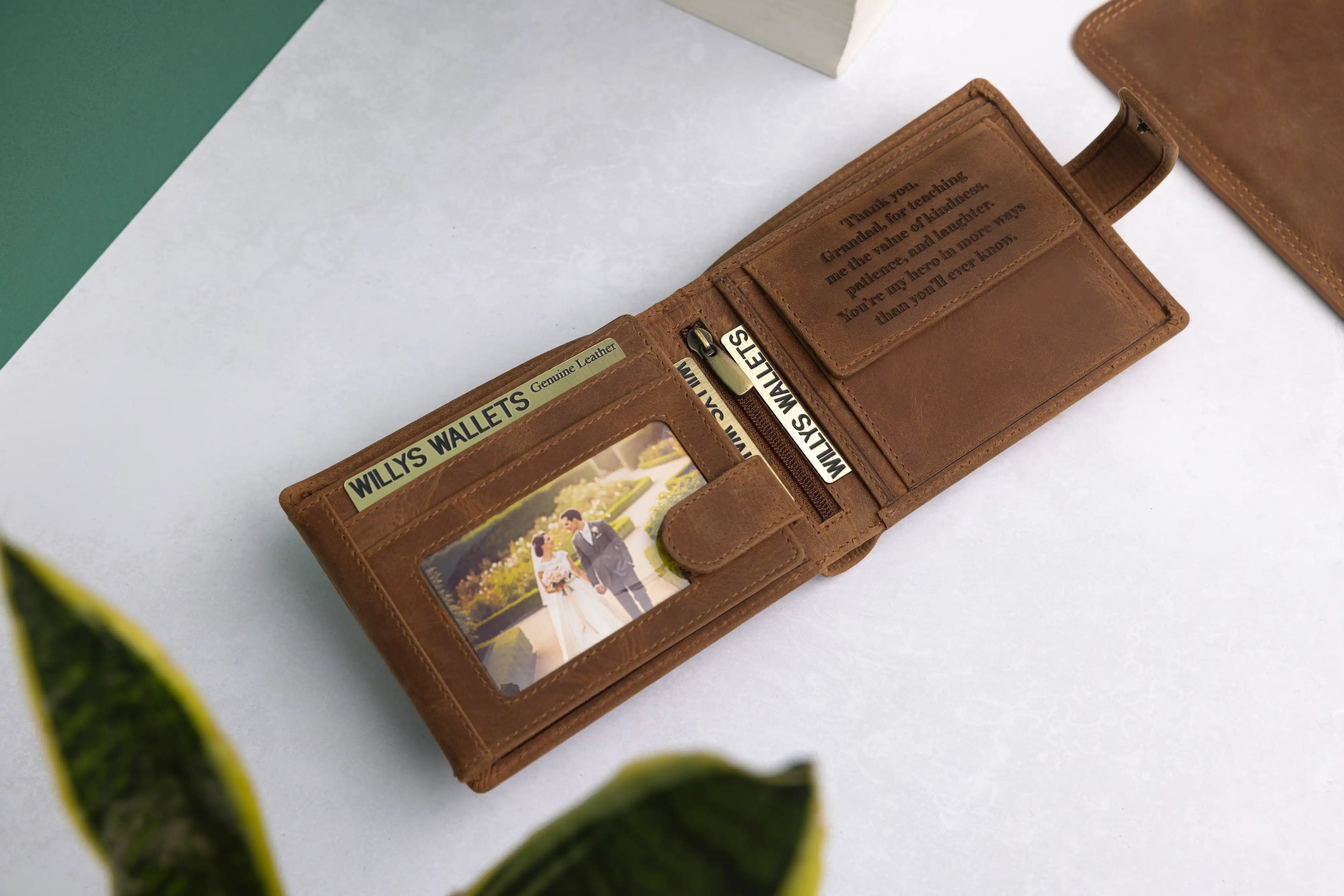 Personalised High-Capacity Rustic Brown Hunter Leather Wallet – Bifold RFID Wallet for Men