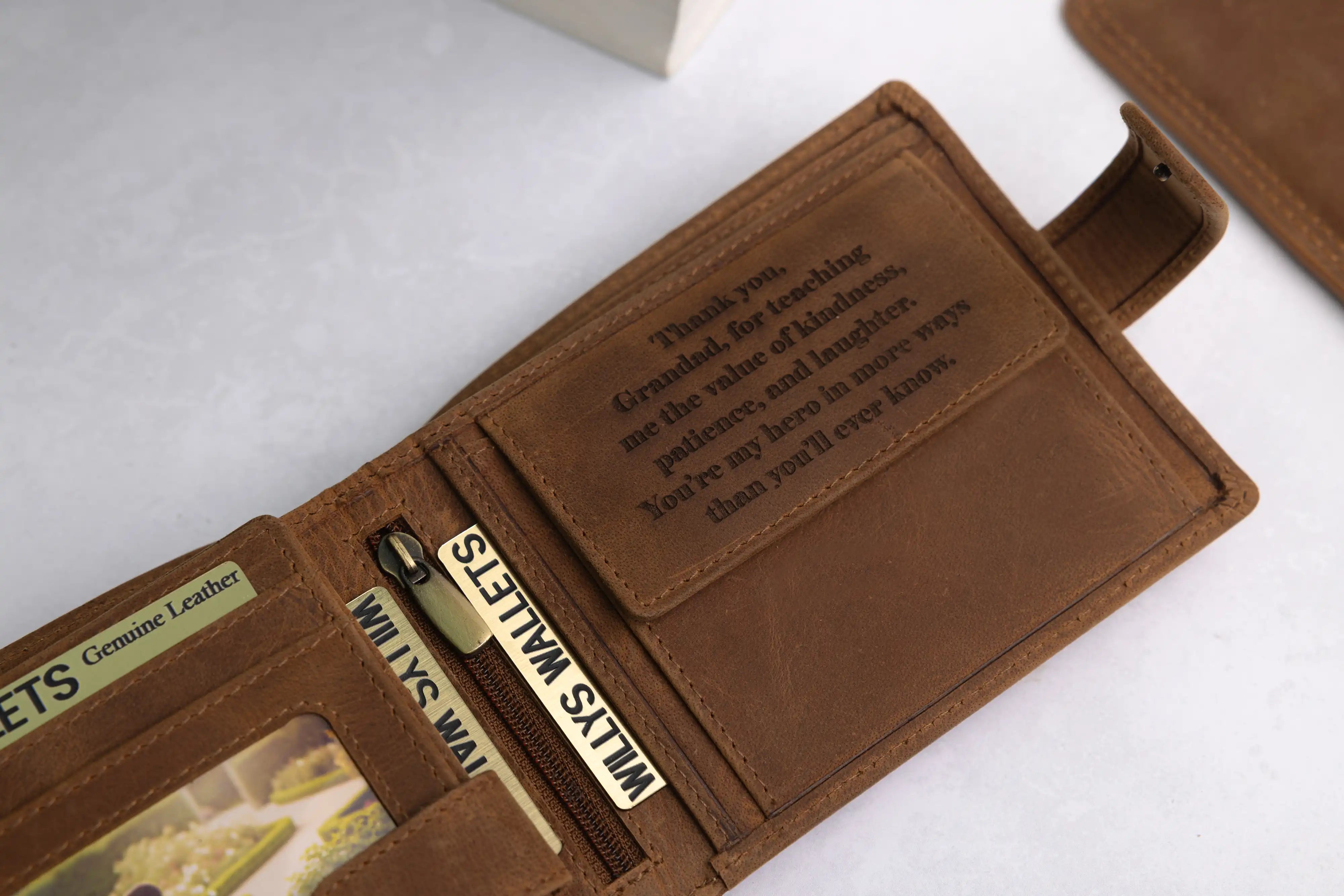 Personalised High-Capacity Rustic Brown Hunter Leather Wallet – Bifold RFID Wallet for Men