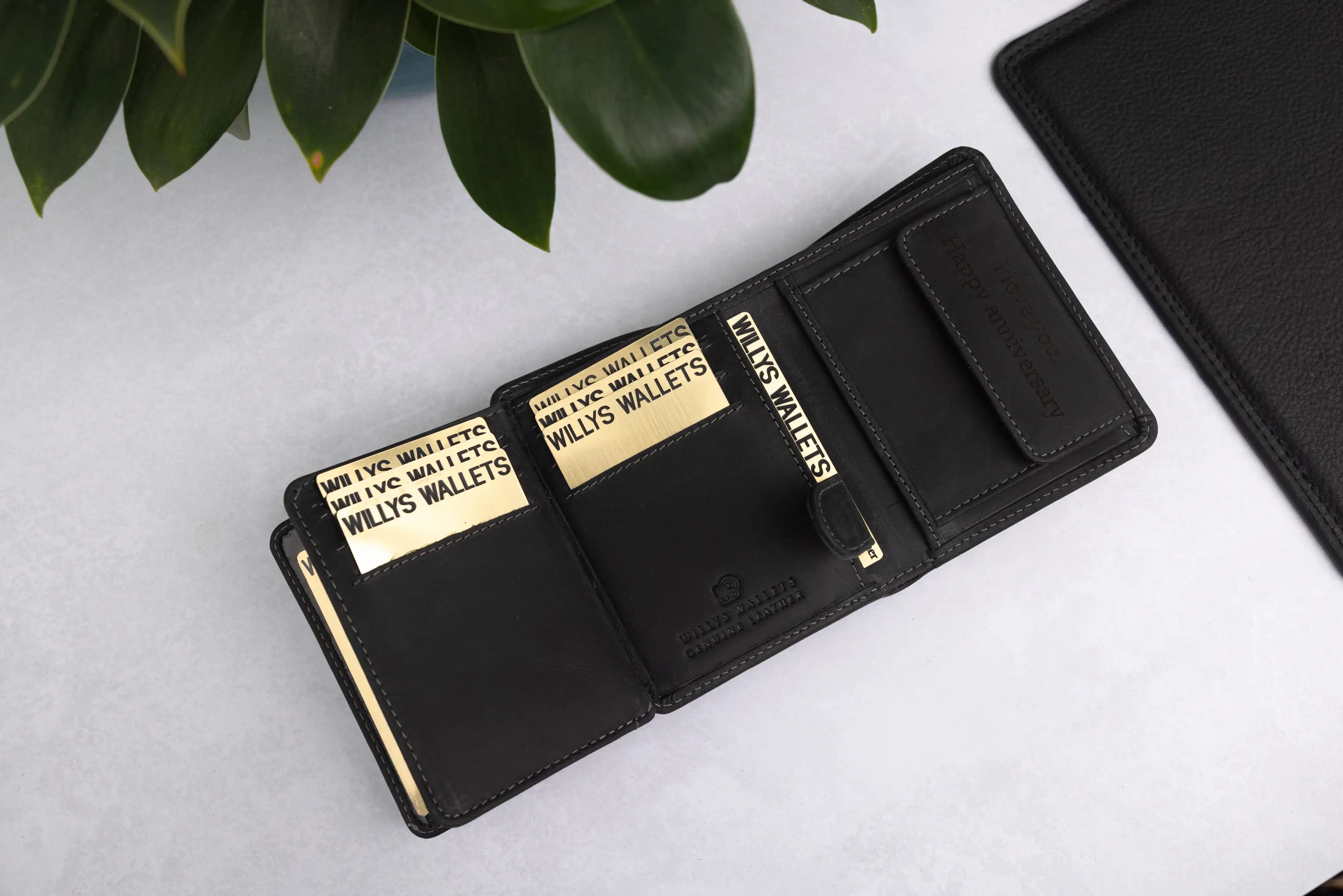 Personalised Black Hunter Leather Wallet – Trifold RFID Wallet for Men