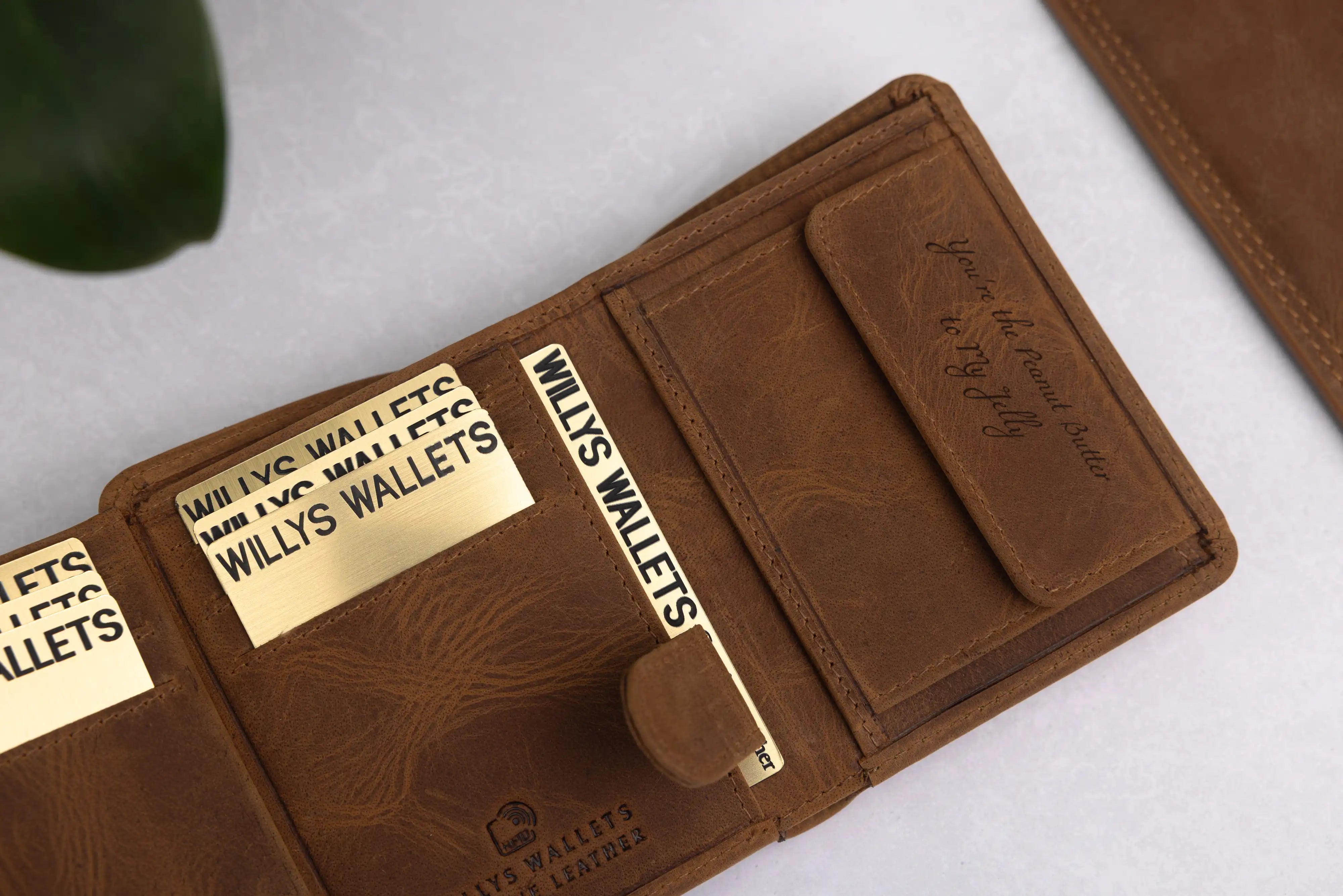 Personalised Rustic Brown Leather Wallet – Trifold RFID Wallet for Men