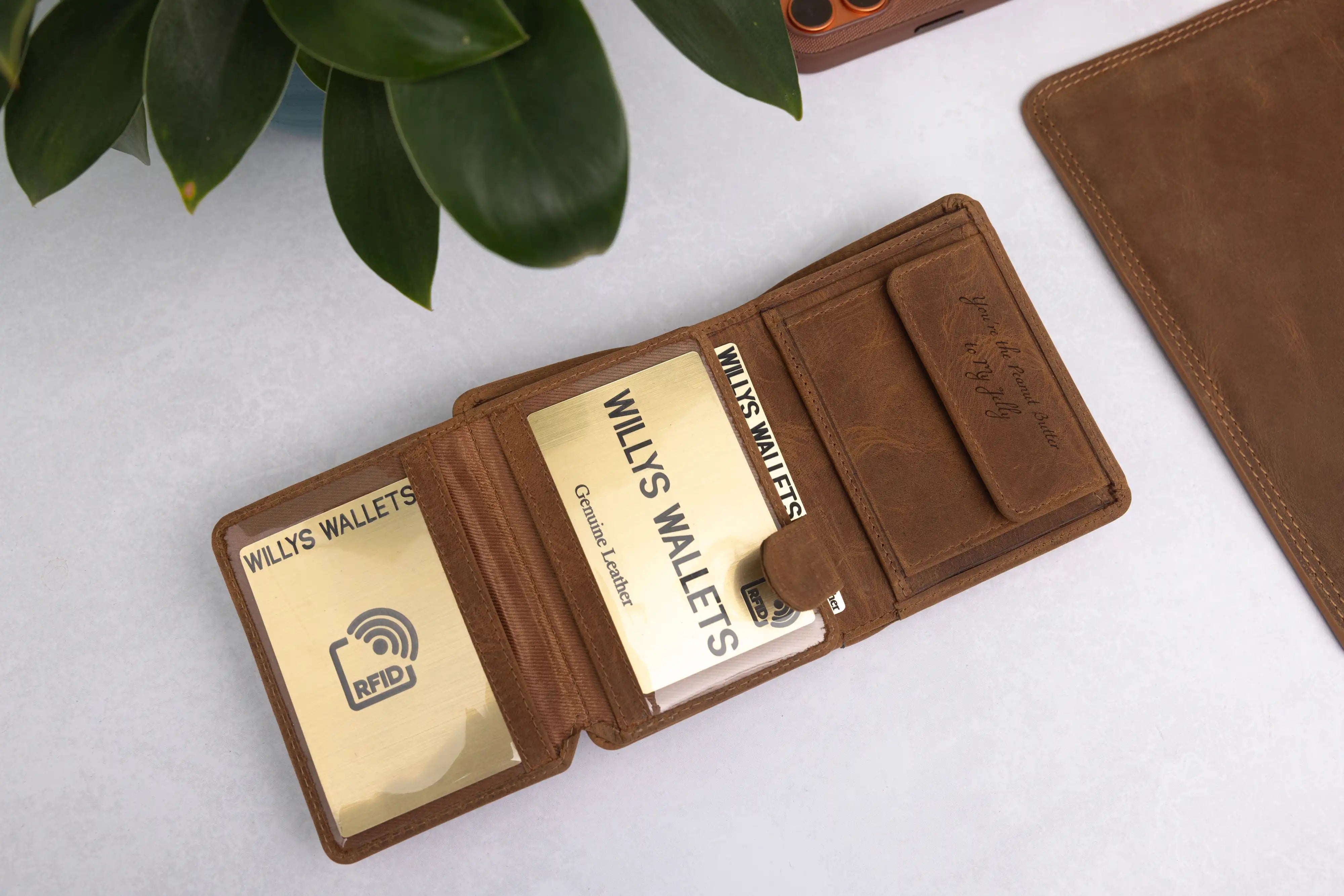 Personalised Rustic Brown Leather Wallet – Trifold RFID Wallet for Men