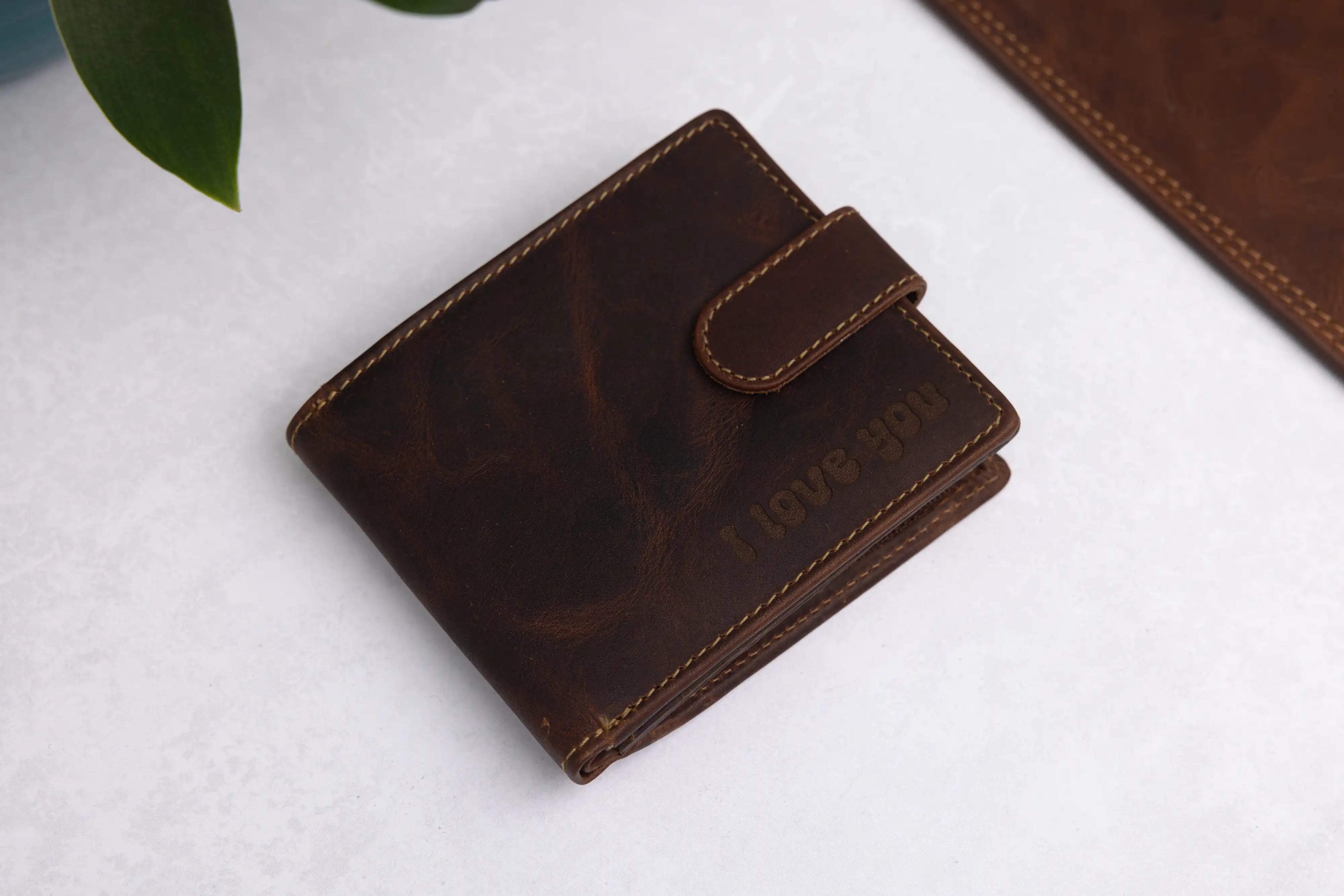 Personalised Brown Leather Wallet – Classic Bifold Design with RFID