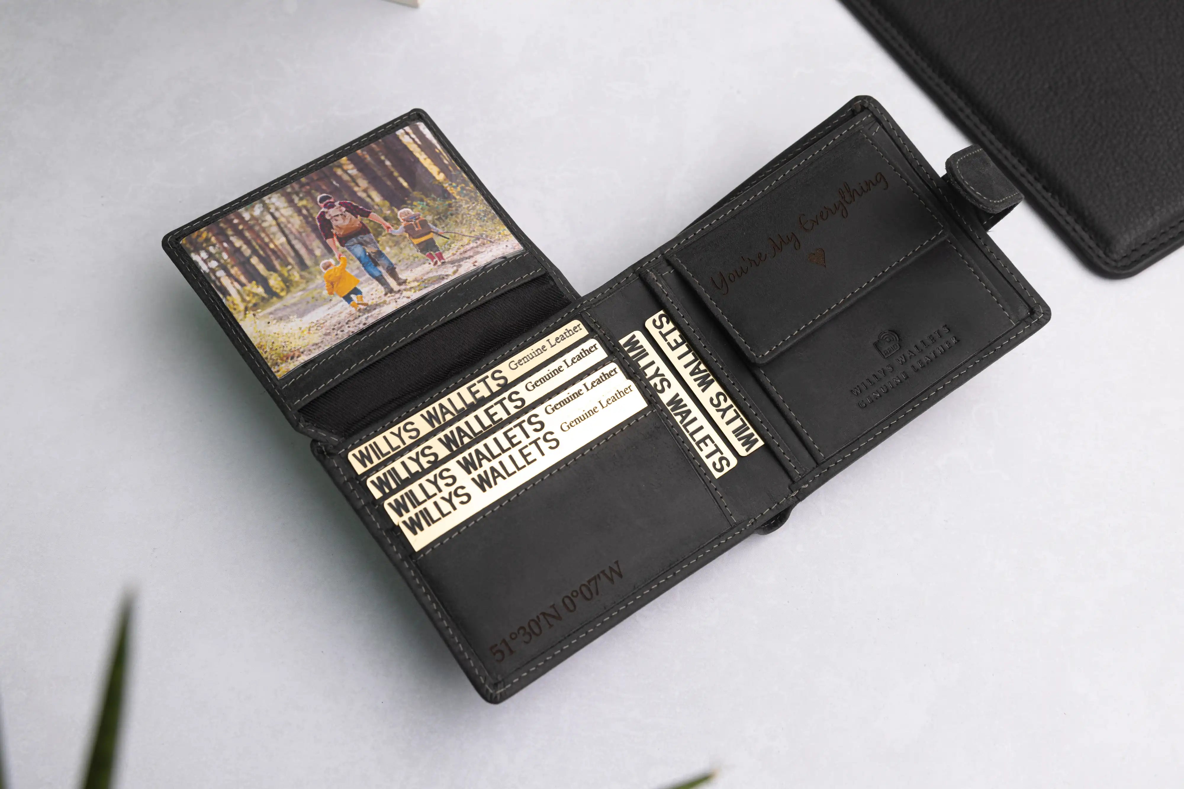 Personalised Black Hunter Leather Wallet – Bifold with Coin Pocket & RFID Protection