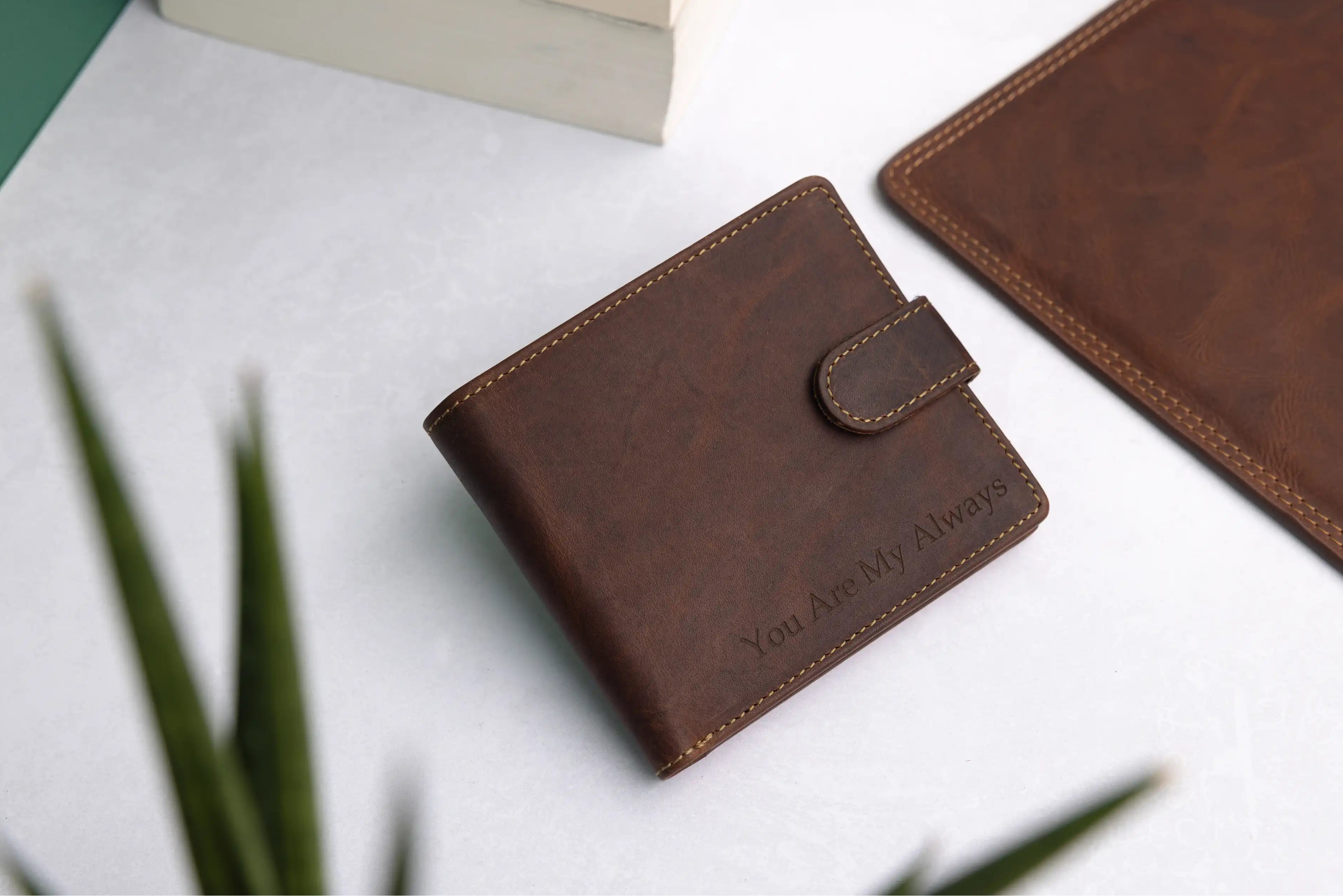 Personalised Brown Leather Wallet – Bifold with Coin Pocket