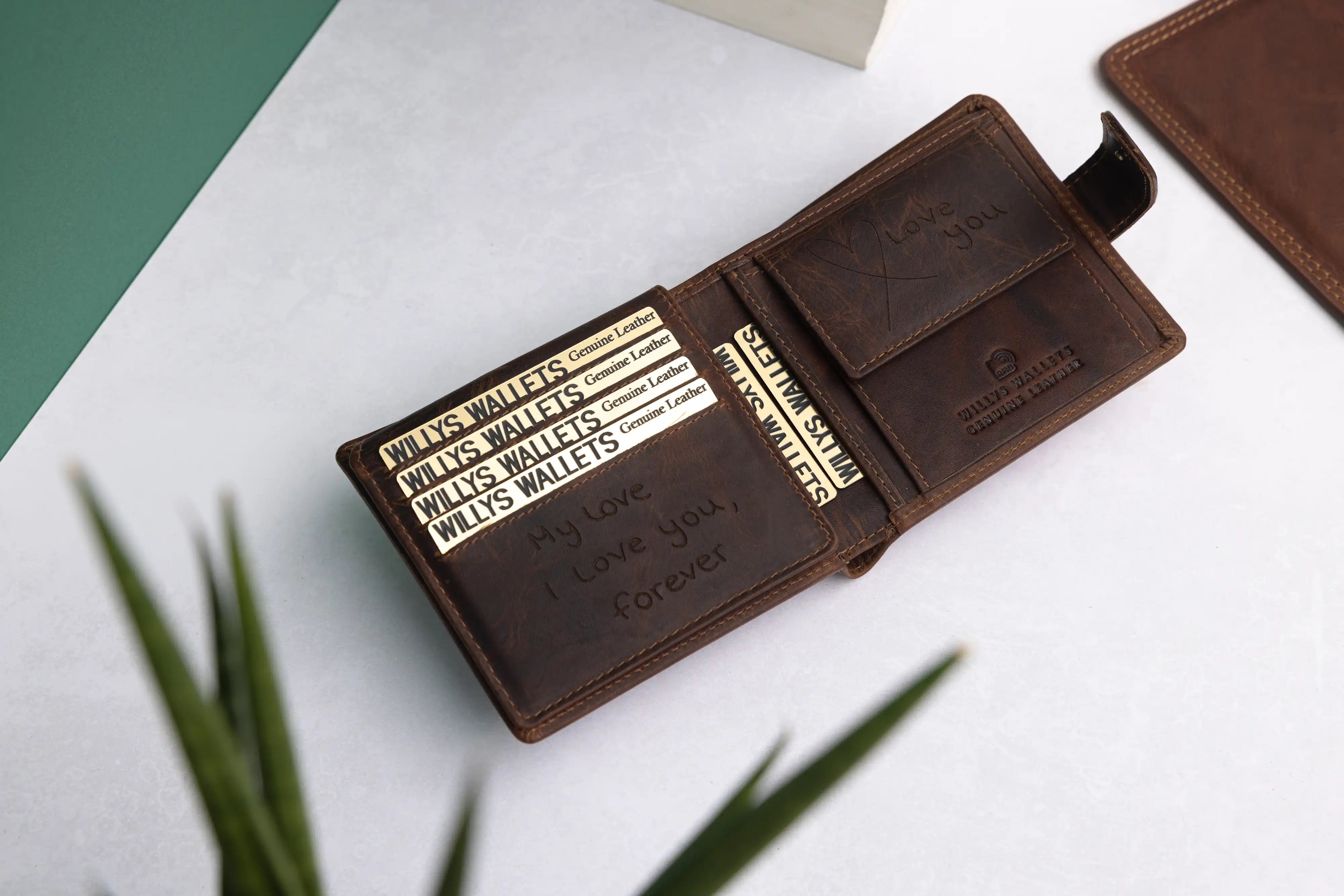 Personalised Brown Leather Wallet – Bifold with Coin Pocket