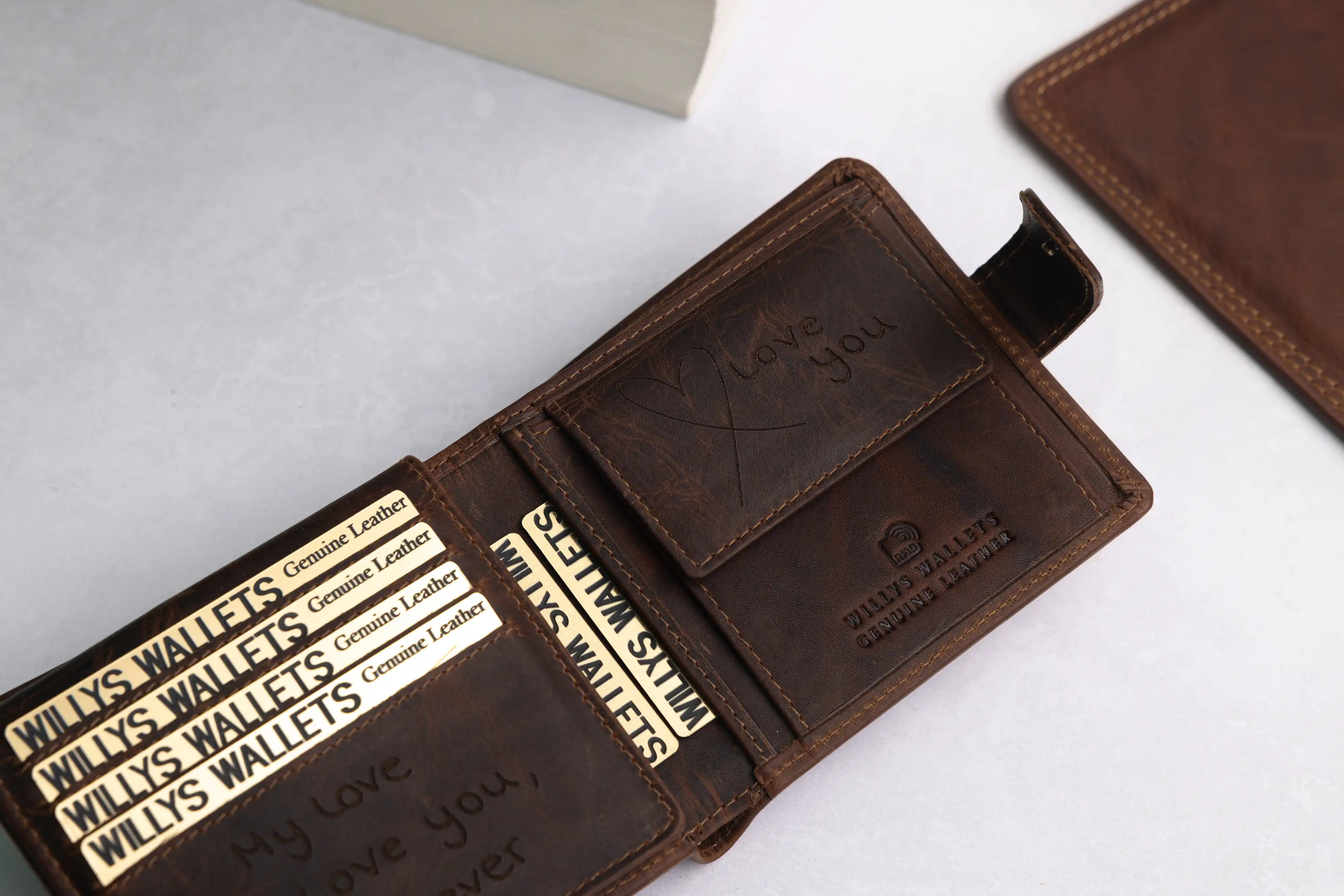 Personalised Brown Leather Wallet – Bifold with Coin Pocket