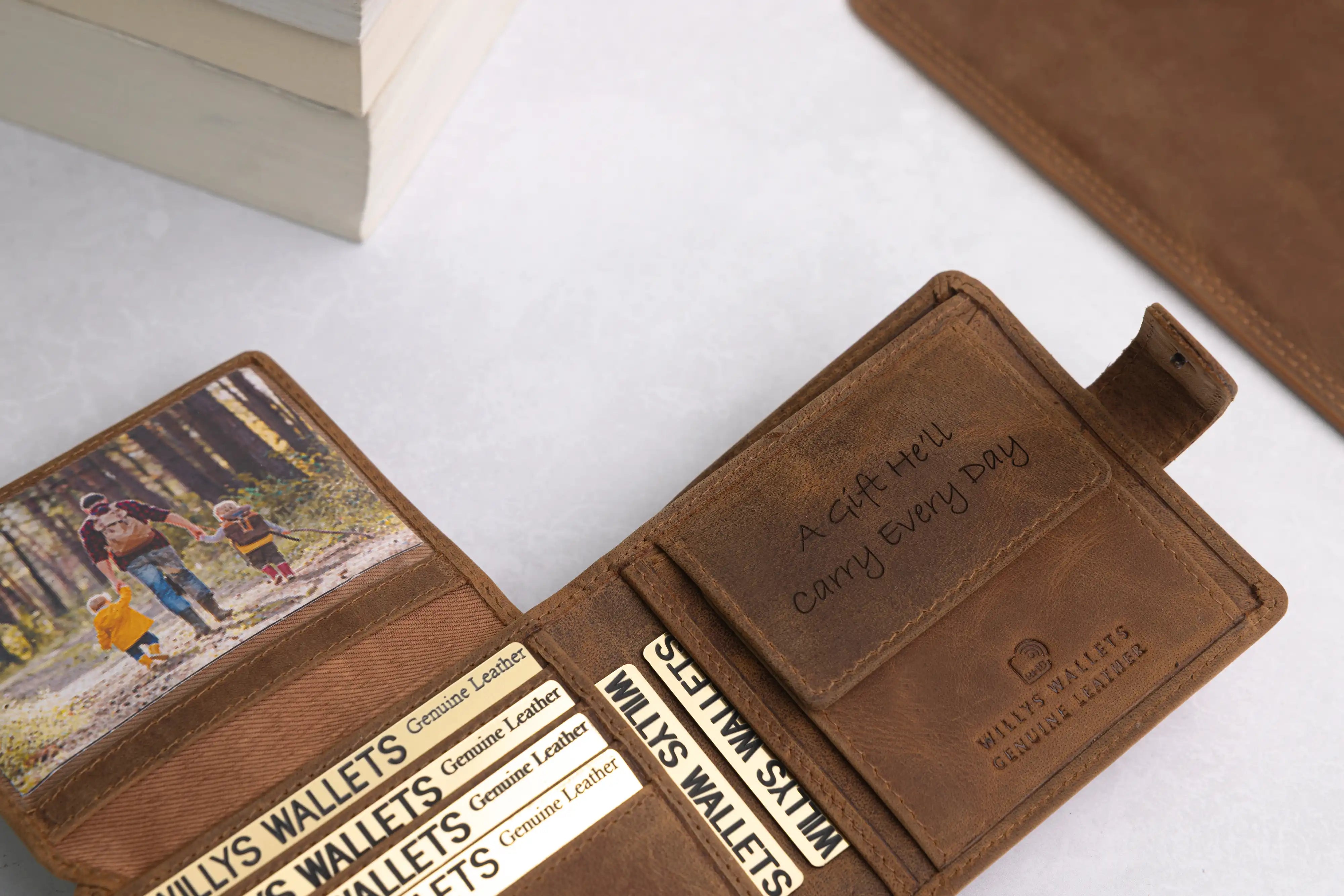 Personalised Rustic Brown Leather Wallet – Bifold with Coin Pocket & RFID Protection