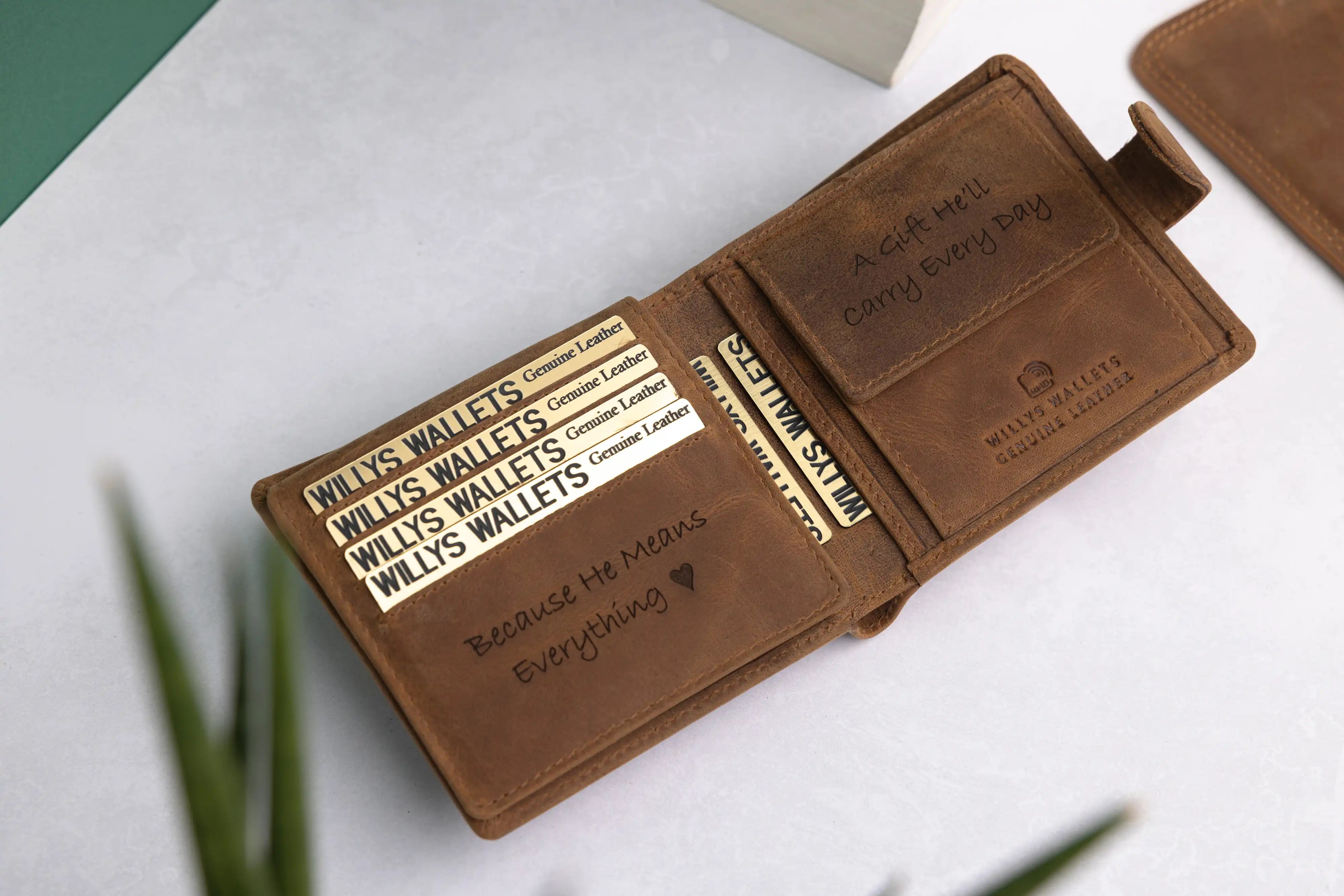 Personalised Rustic Brown Leather Wallet – Bifold with Coin Pocket & RFID Protection