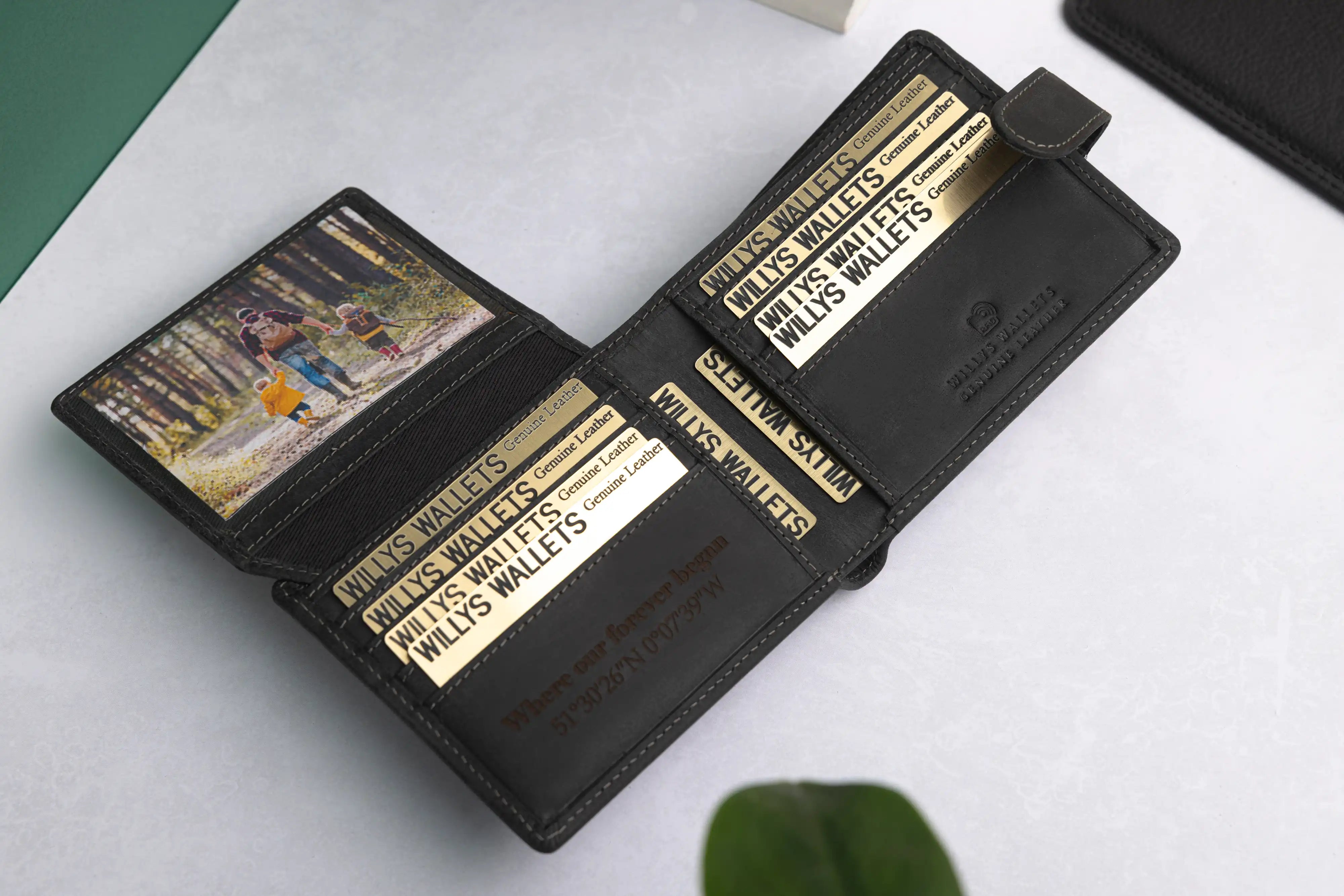 Personalised Black Hunter Leather Wallet – Bifold with Card Holder Slots & RFID Protection